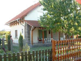 Ferienhaus in Balatonfenyves Plattensee S�dufer Ungarn